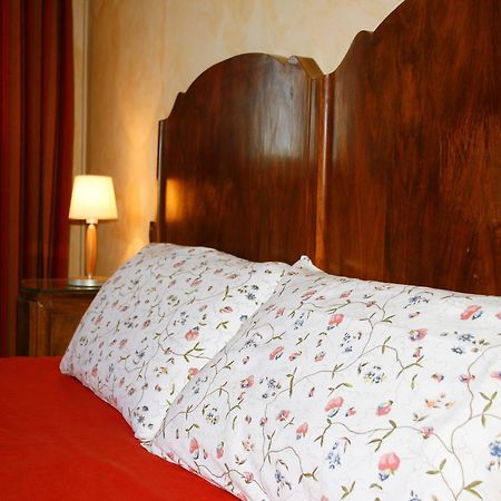 Agriturismo Corte Ponte Dei Tedeschi Pensionat Ostiglia Værelse billede