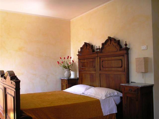 Agriturismo Corte Ponte Dei Tedeschi Pensionat Ostiglia Værelse billede