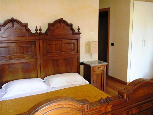 Agriturismo Corte Ponte Dei Tedeschi Pensionat Ostiglia Værelse billede