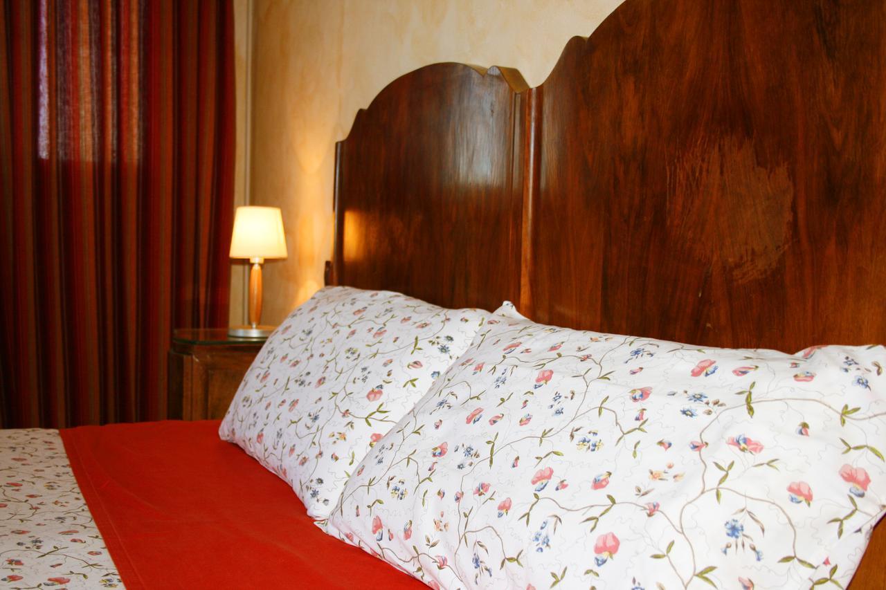 Agriturismo Corte Ponte Dei Tedeschi Pensionat Ostiglia Værelse billede
